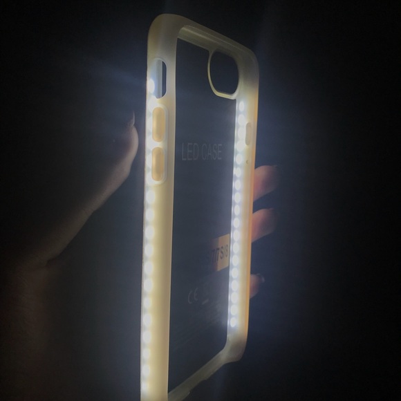 LED IPhone 6/6s/7/7s/8 case - Picture 4 of 8
